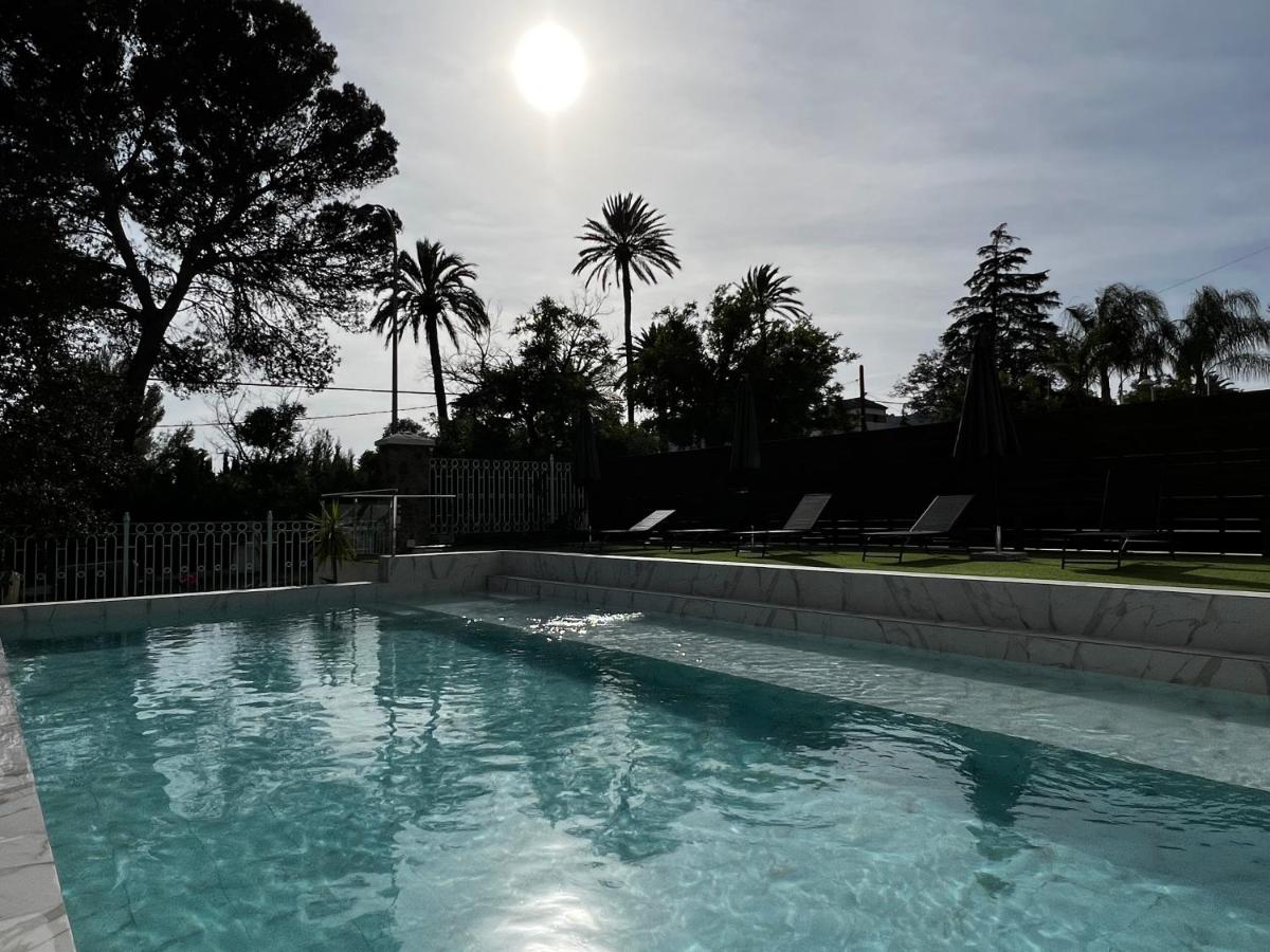 Los Almendros - Free Parking - Housity