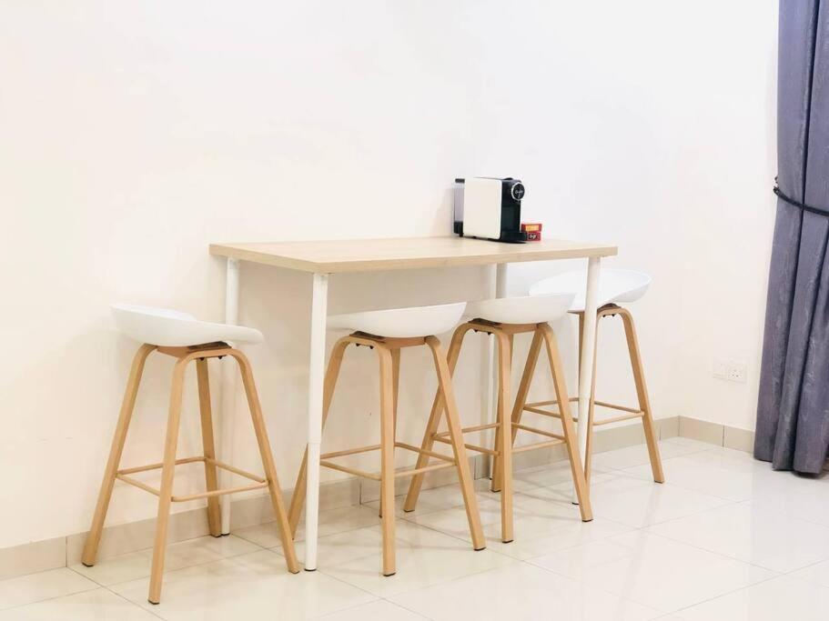 Coffee Aroma Homestay at Teratak Noura 5BR Corner - Housity