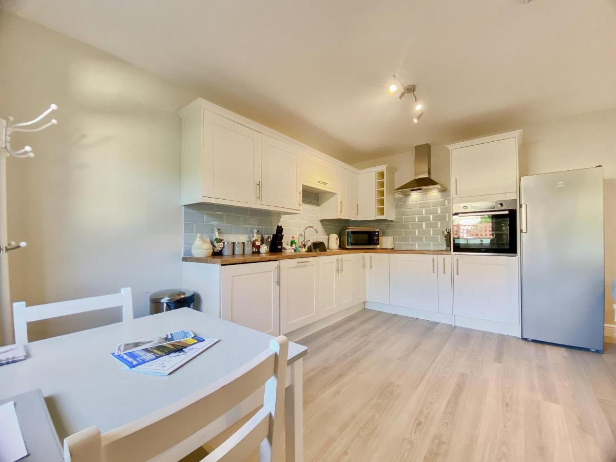 Abingdon Cottage - Housity