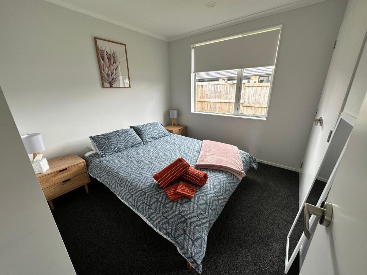 Suitetrails - Cosy Self Contained 2 Bedroom Townhouse