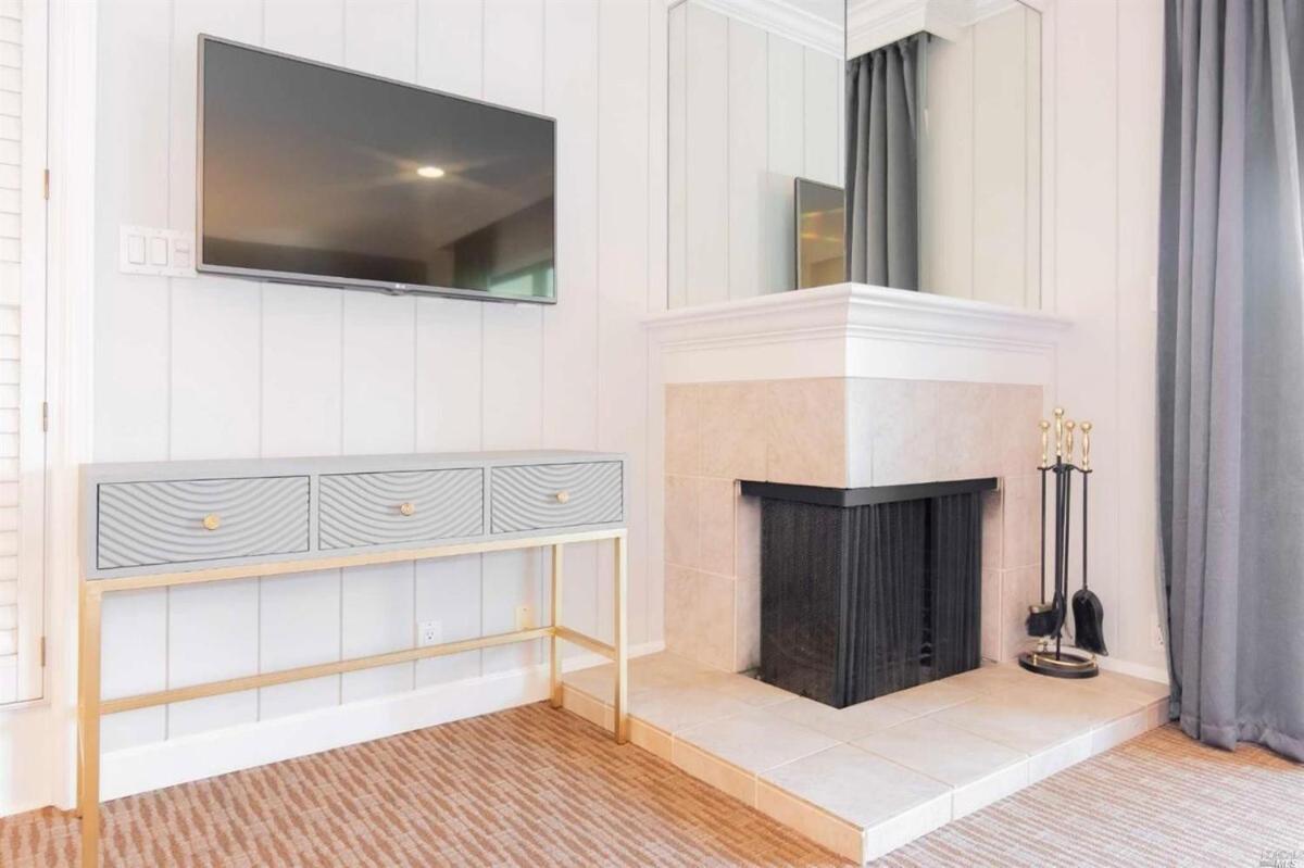 1 bed - 1 bath - Silverado Resort Experience - Housity