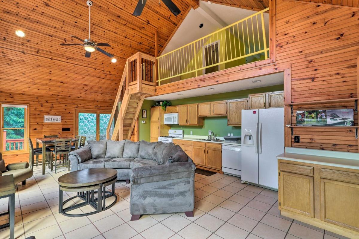 Secluded Ryman Riviera Home Steps to River - Housity