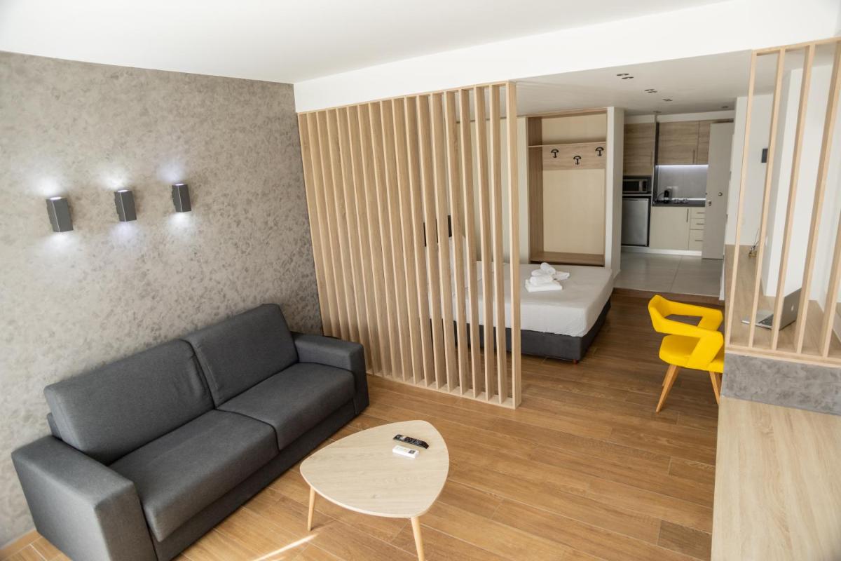 VH Executive Suites - Housity