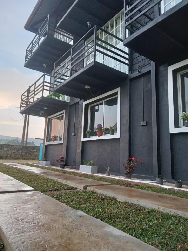 Suitetrails - Cozy Cabins Nuwara Eliya