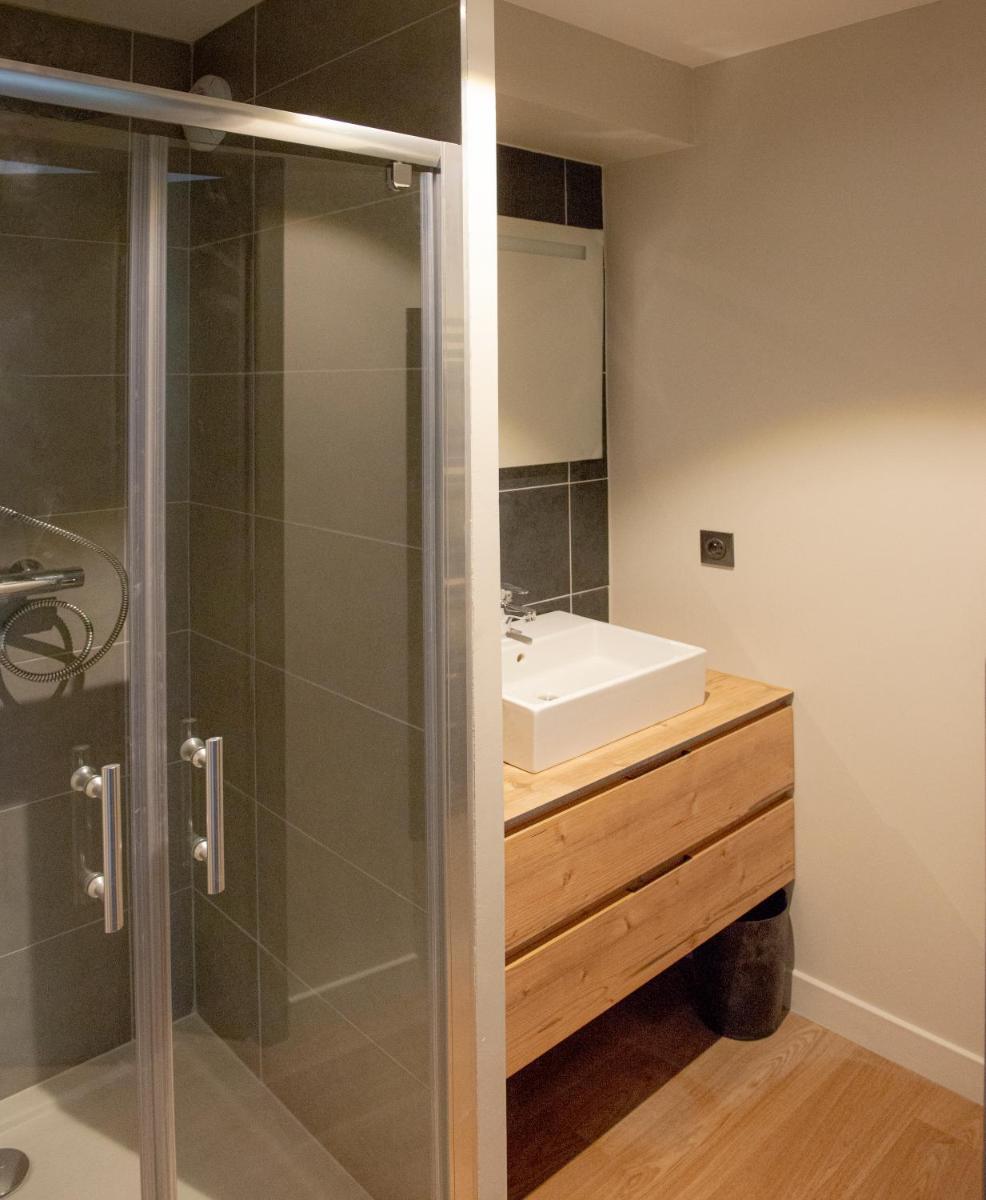 Salle de bains dans l'établissement Résidence Club MMV Le Silvana