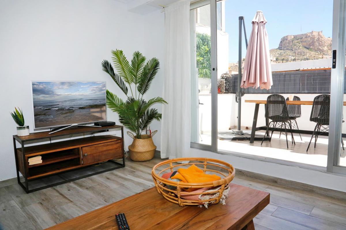 M&C Penthouse Santa Barbara - Housity