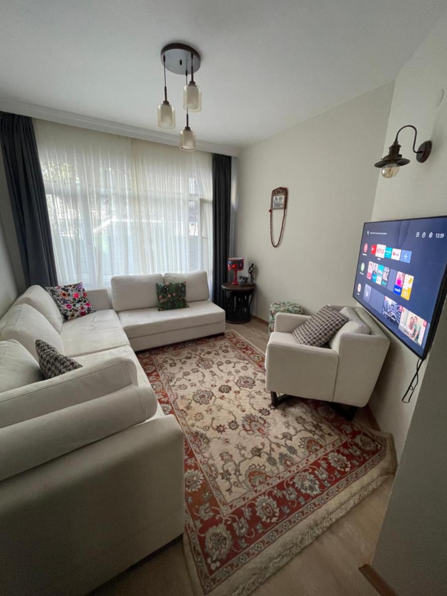 Cozy place at Yeldeğirmeni, Kadıköy area - Housity