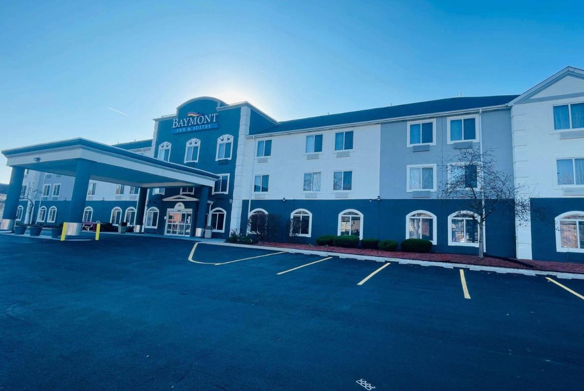 Baymont by Wyndham Chicago/Calumet City - Housity