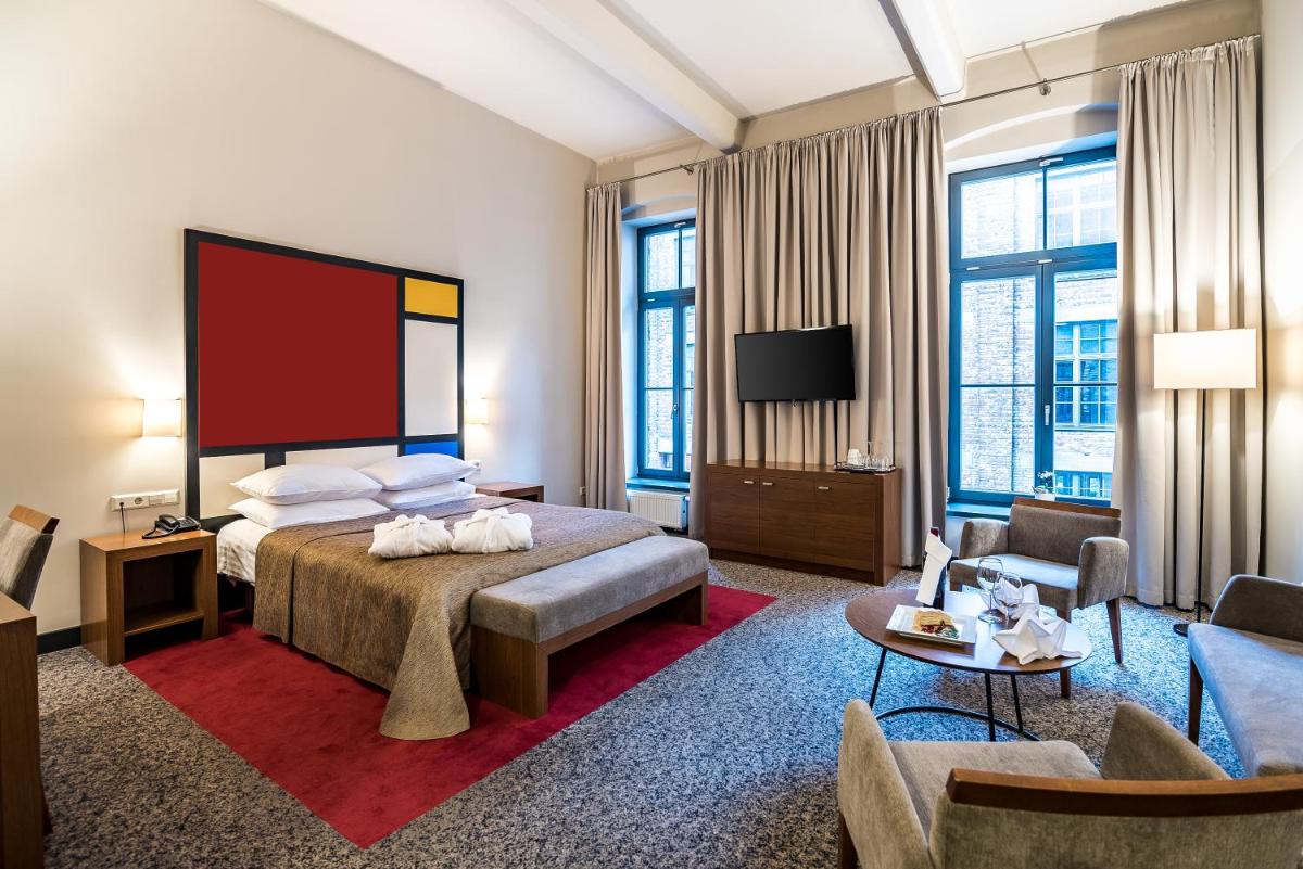 VICTORIA Hotel Kaunas - Housity