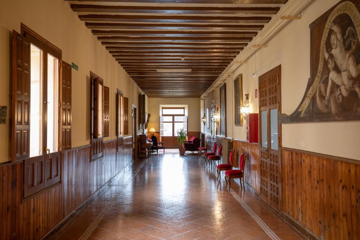 Hospederia Seminario Conciliar de San Julián - Housity