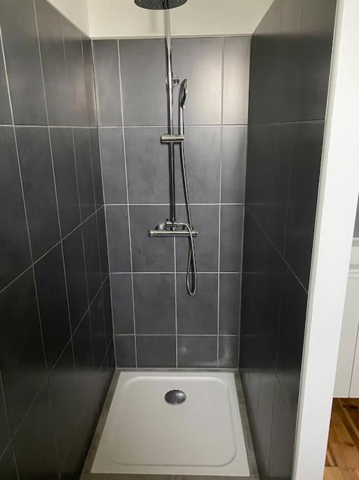 Studio dans ferme en rénovation - Housity