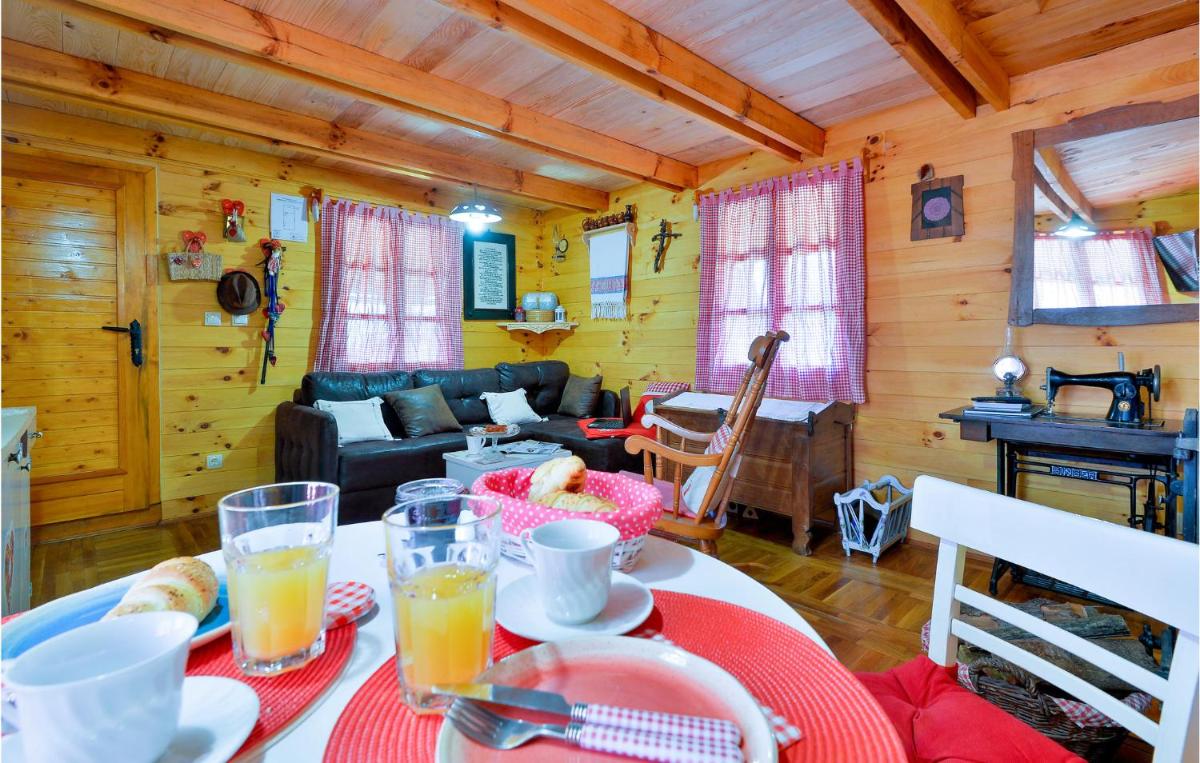 Cozy Home In Lepoglava With Sauna - Housity