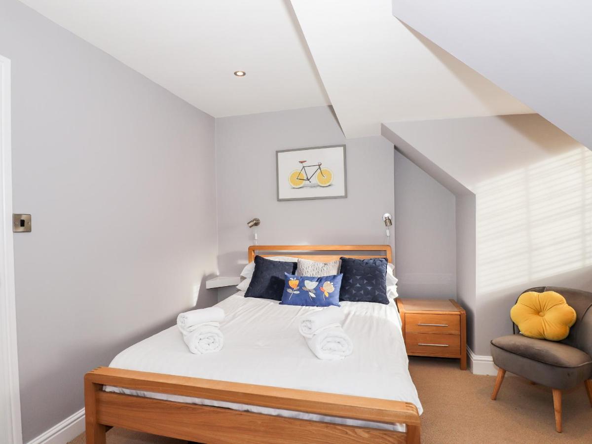Lakestone Cottage - Housity