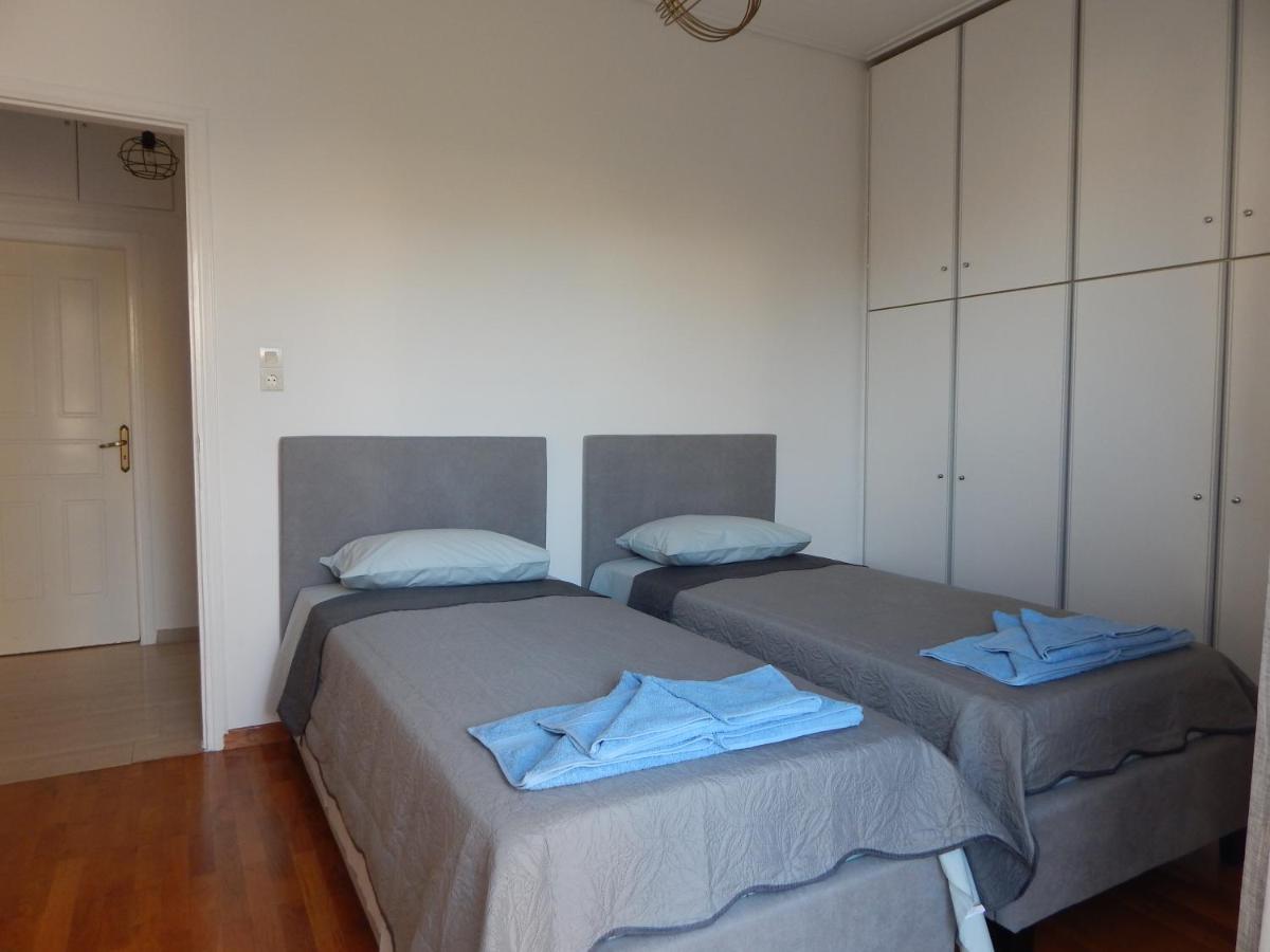Cozy apartment for 3-6 people-Center Tripoli 1 - Housity