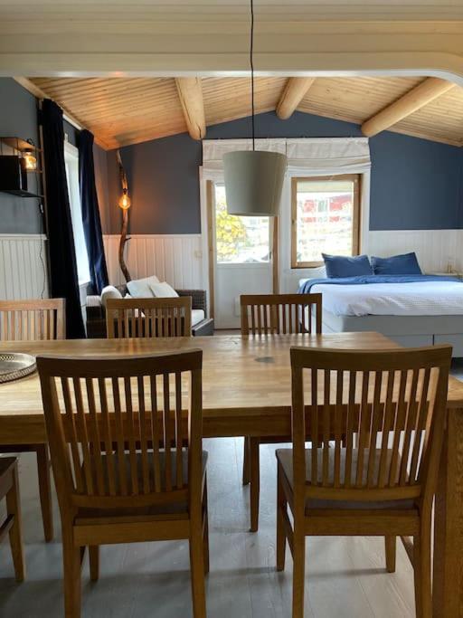 Cozy stuga in popular location - Housity