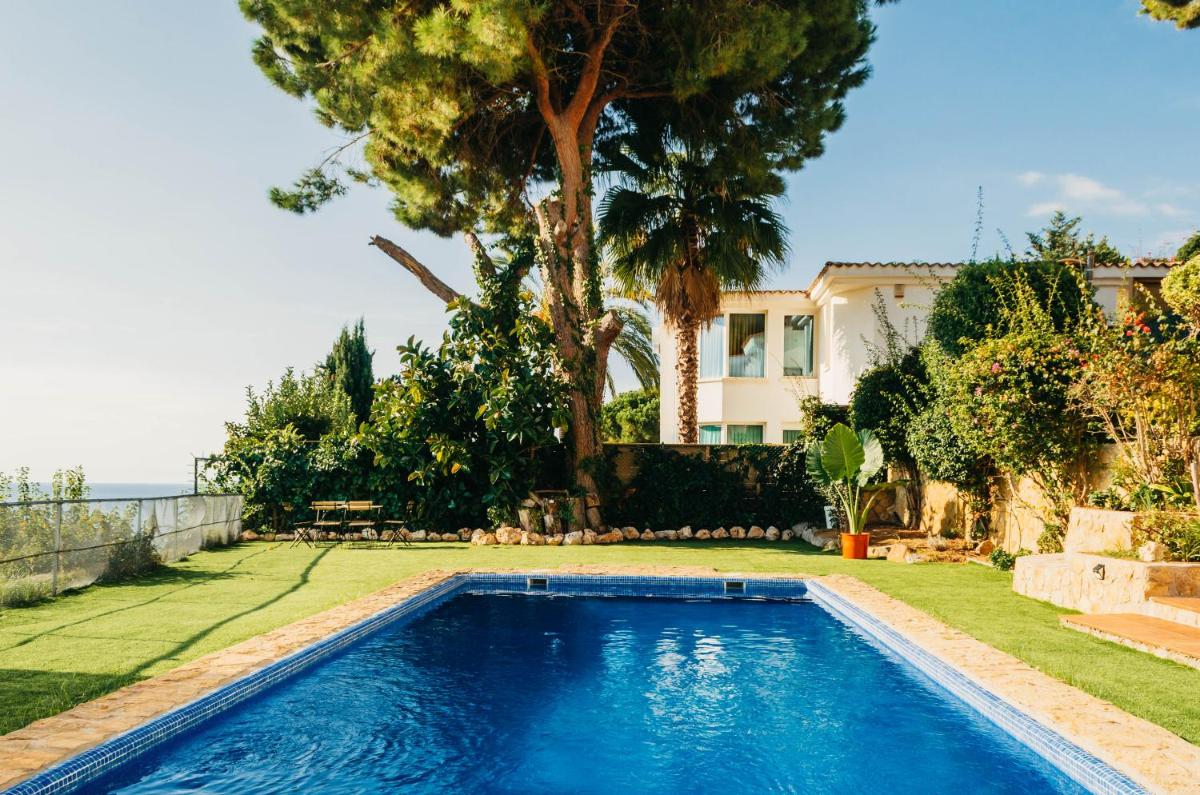 ~Villa El Riu del Cel~Increíbles vistas al mar - Housity