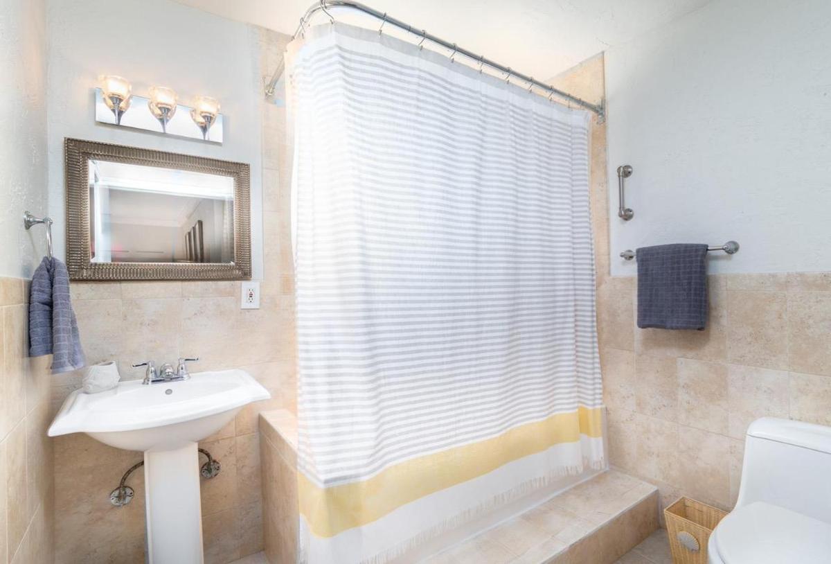 3 Bedroom Private Beach House 204! - Housity