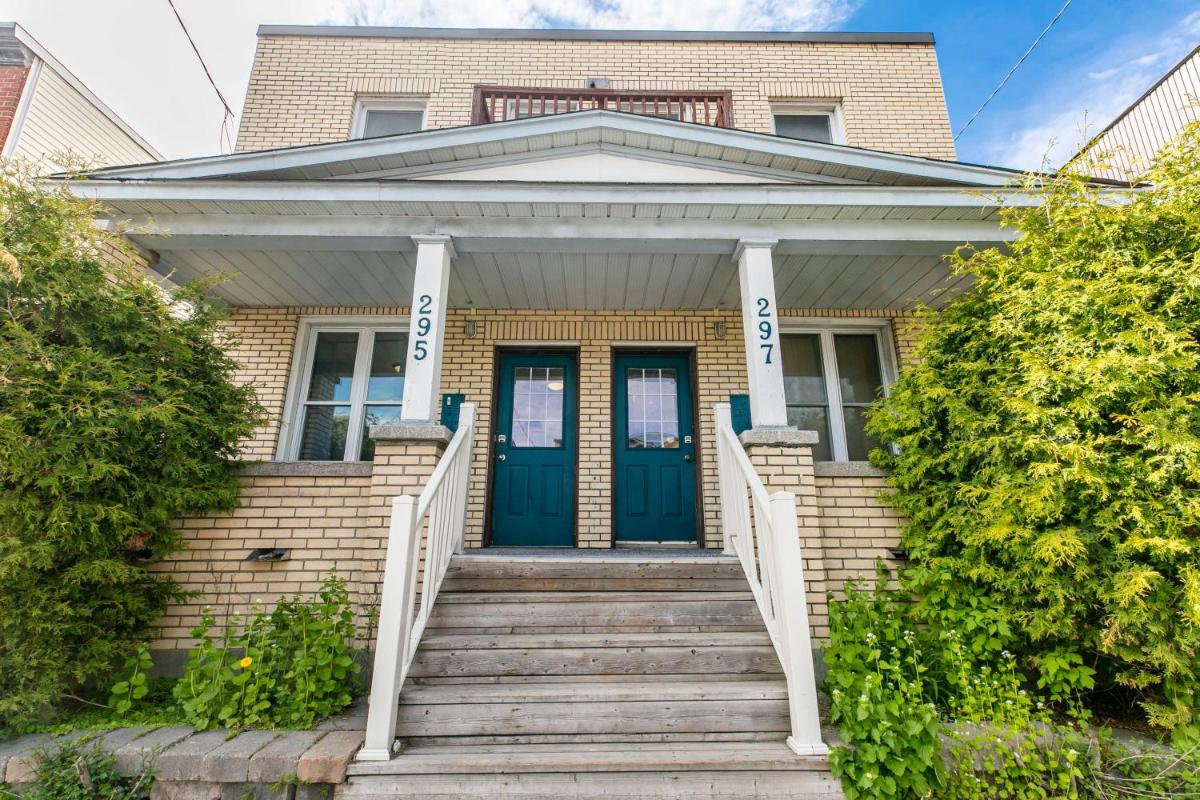 Cozy 1BR Units w Netflix - Prime Location - Housity