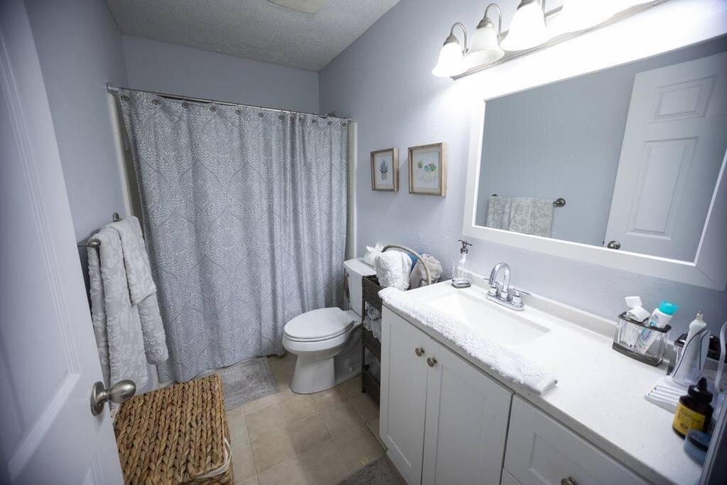 Smooth 2/2 Condo in Buckhead, ATL - Housity