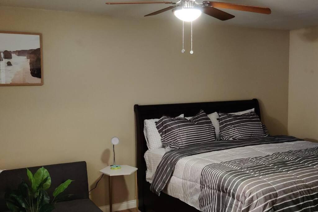 Lovely 2 Bedroom condo located in Matteson - Housity