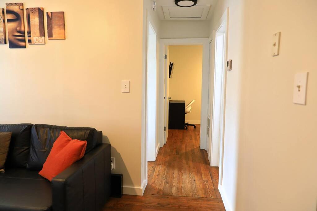 Entire Atlanta Condo Minutes from Downtown - Housity