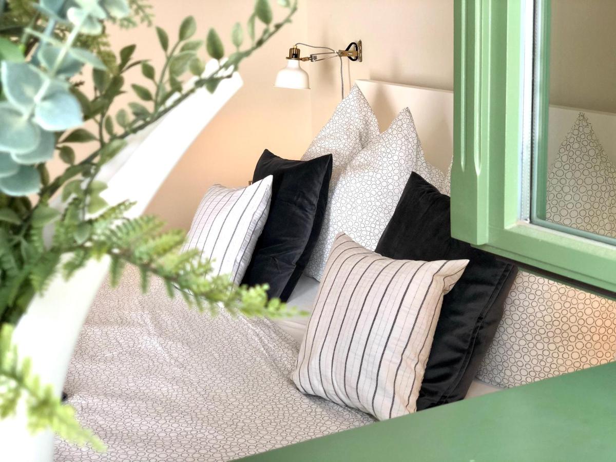 Suitetrails - Hip & Minimalist - Stadt Apartments am Malerweg