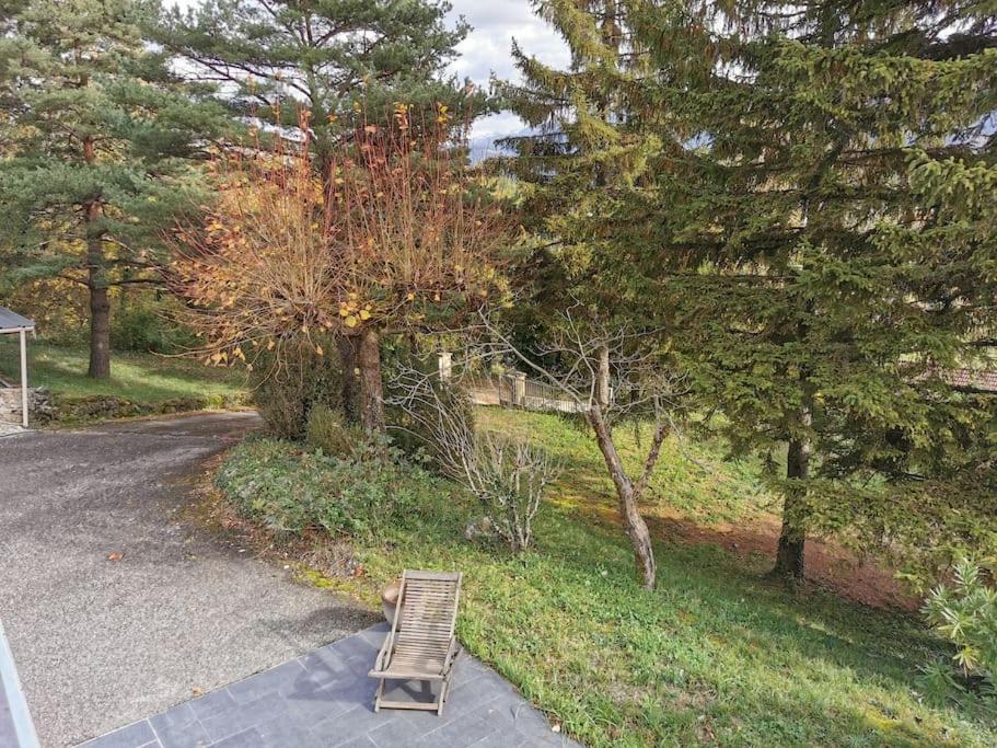 Chalet au vert - Housity