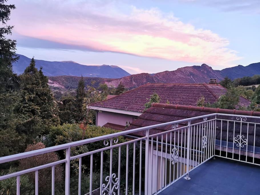 Chalet au vert - Housity