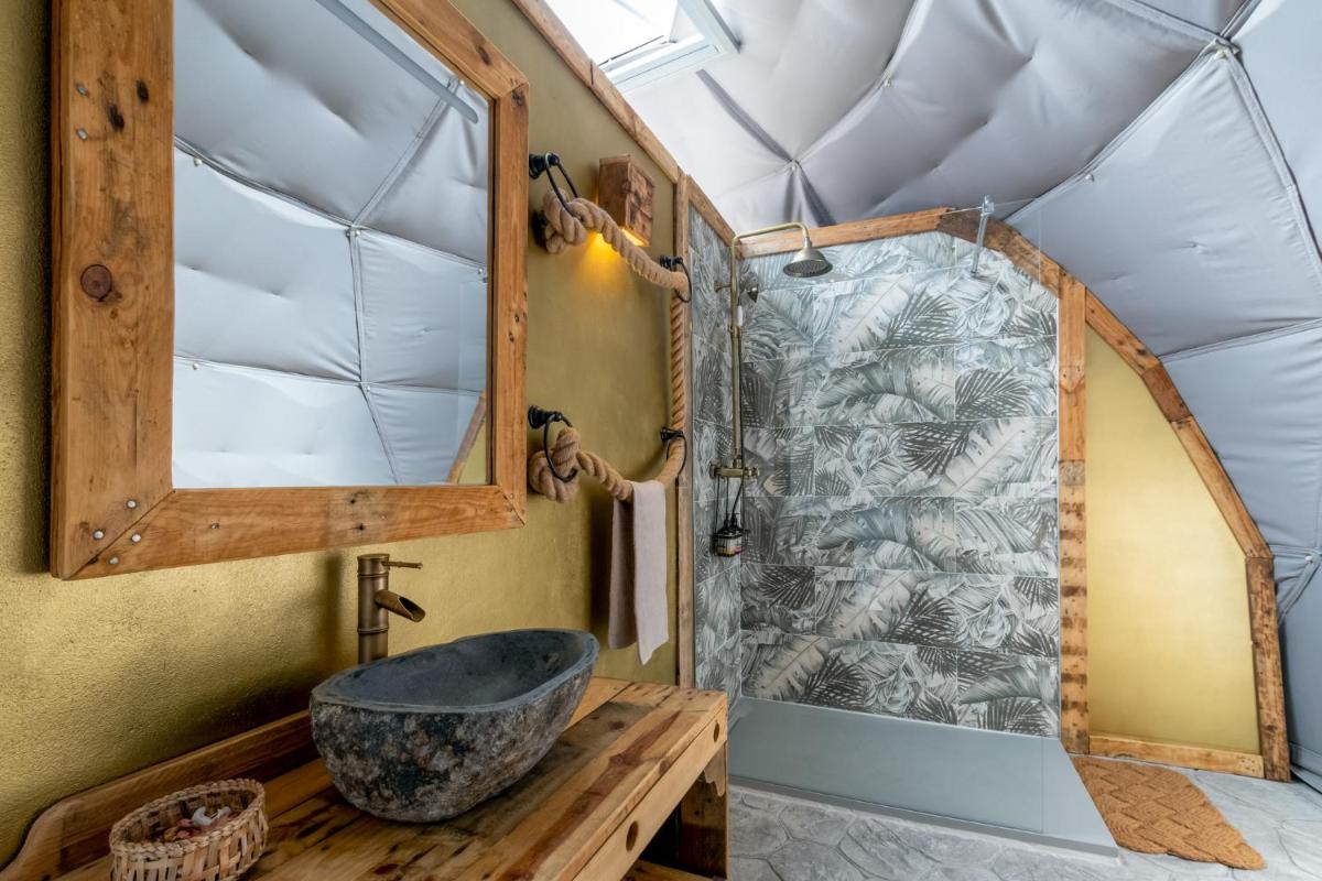Dome house on ecological mango farm - Housity