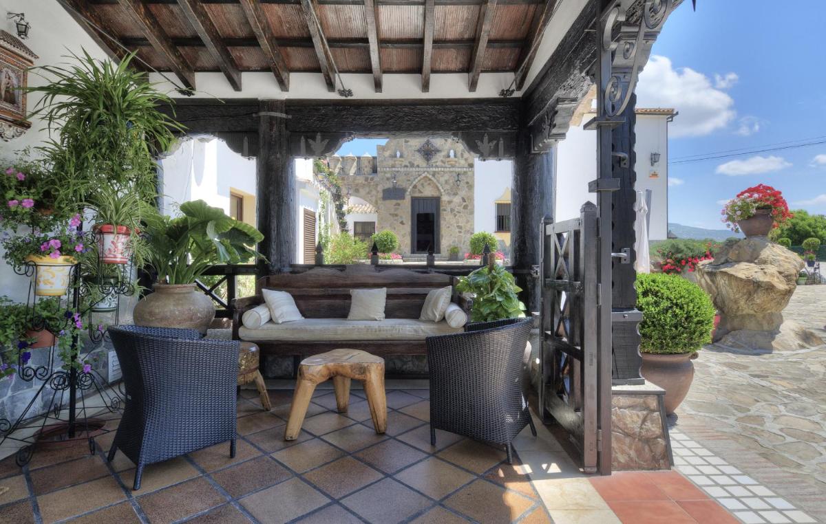 Un patio o zona al aire libre en Cortijo Salinas