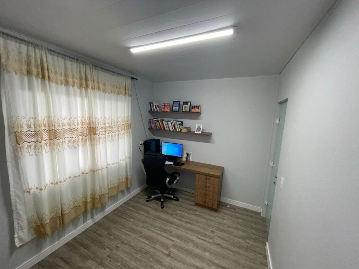 A Jóia de Blumenau Home Office e Garagem Coberta - Housity