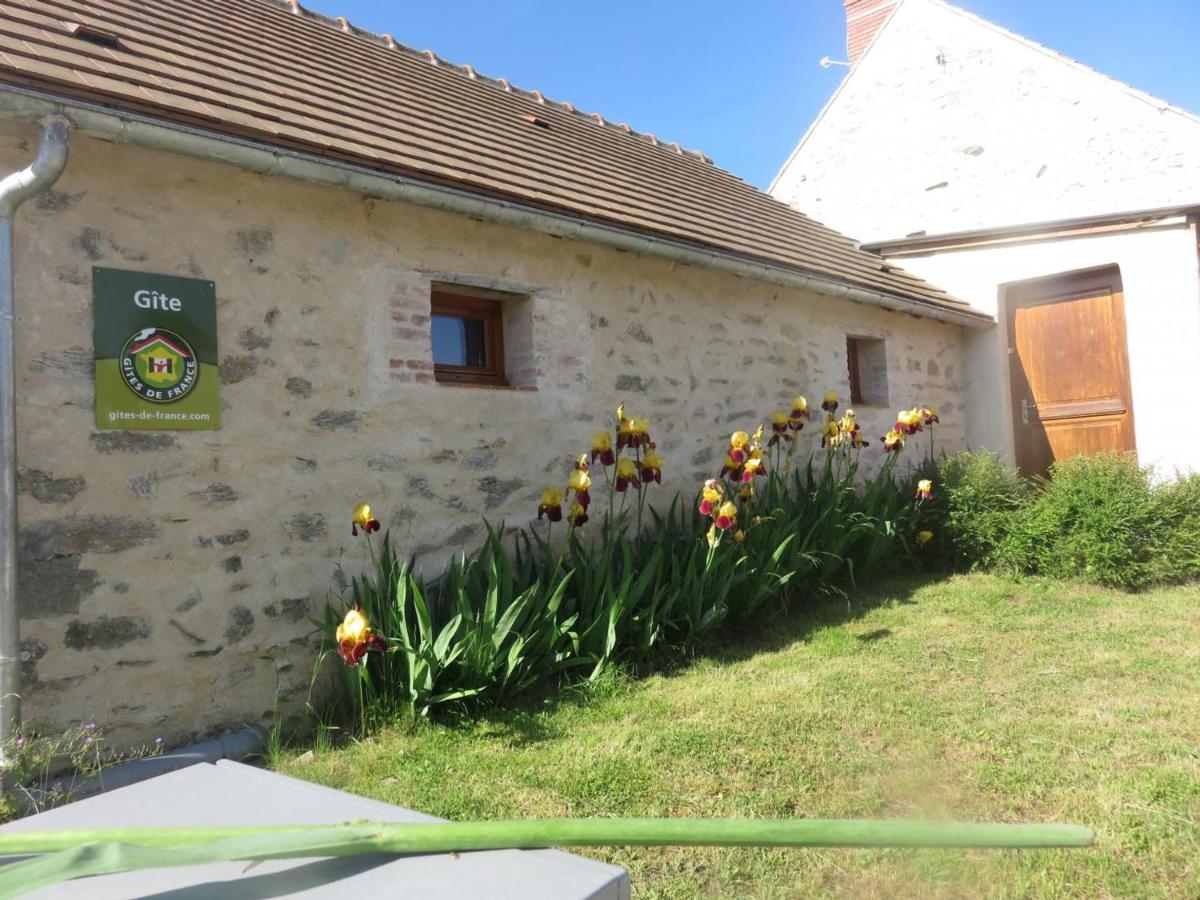 Gîte de charme en pleine nature pour 6 pers. avec cheminée, jardin de 7000 m², animaux acceptés - FR-1-489-5 - Housity