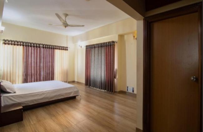 Bashundharai Gorgeous Full Furnished Flat - Housity