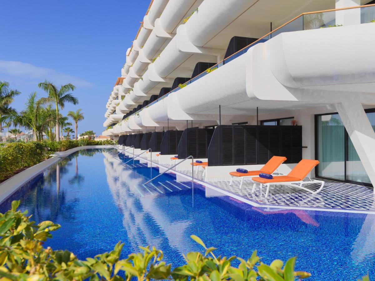 Piscina en o cerca de H10 Atlantic Sunset Horizons Collection