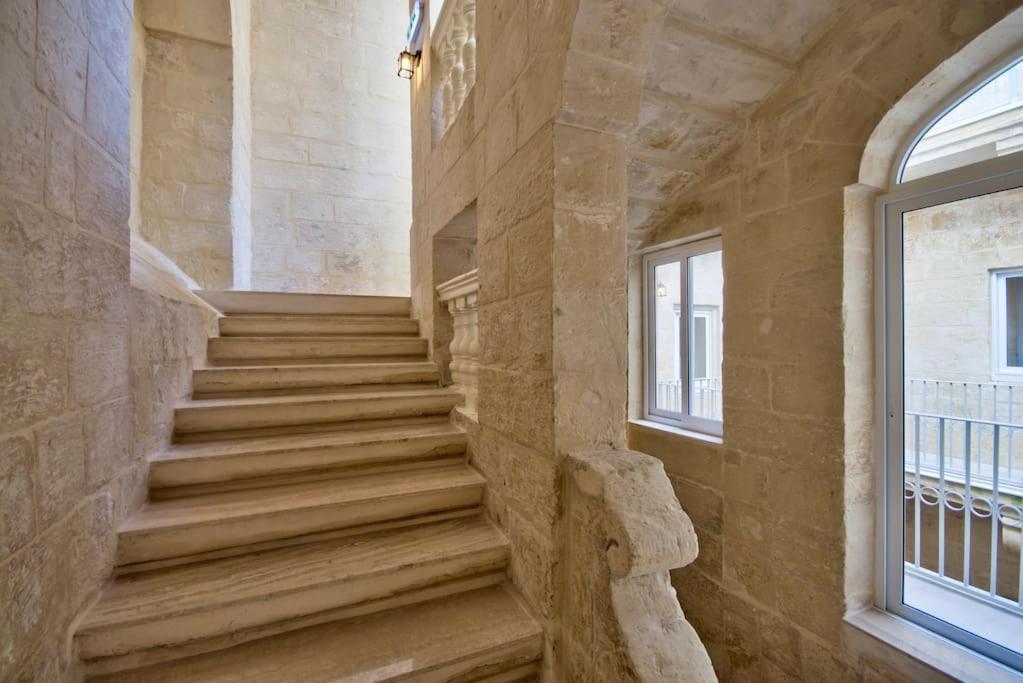 Vallettastay Old Lodge Apartment 4 - Housity