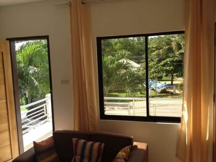 Pingarons Apartelle - Housity