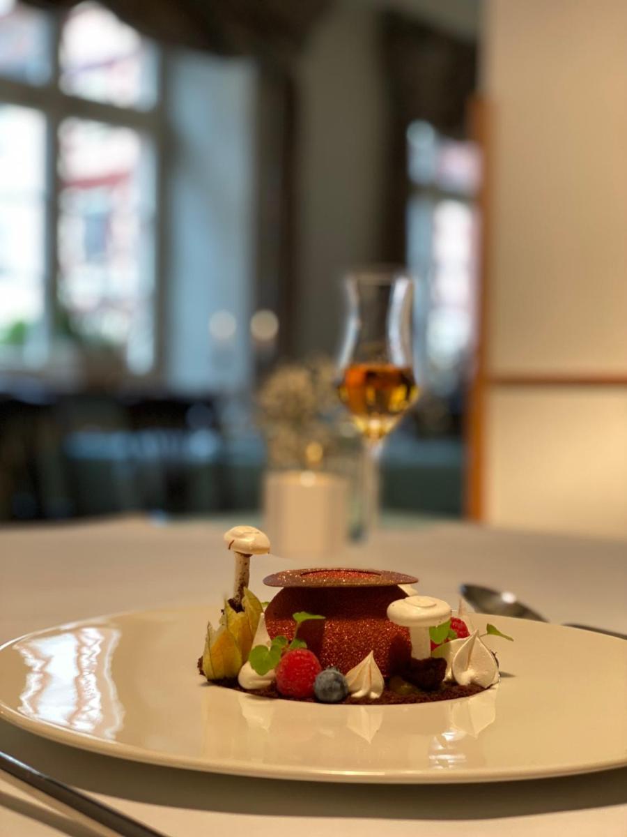Hotel & Restaurant Zum Riesen - Housity