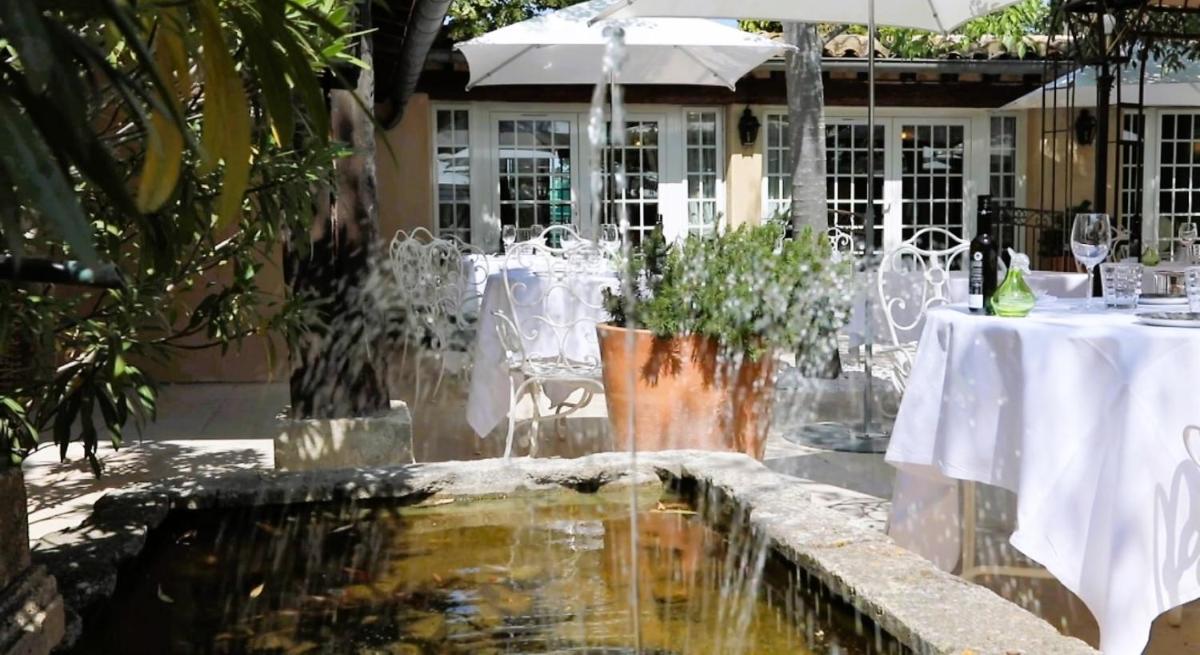 Jardin de l'établissement Auberge de Cassagne & Spa