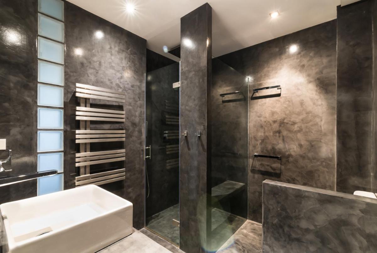 Lujo en Las 4 Torres! Business Area - Housity