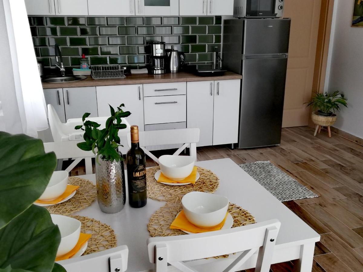 Happy Apartments - Housity