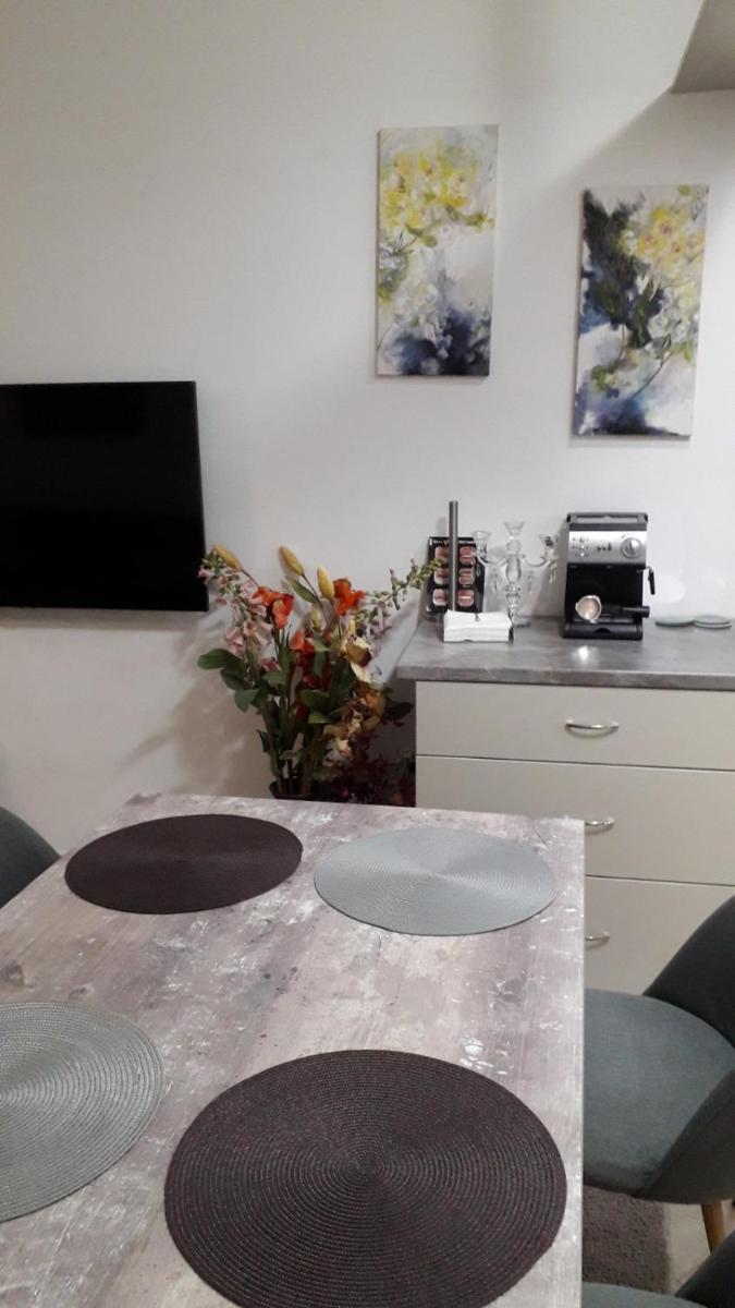 LILI50 - Housity