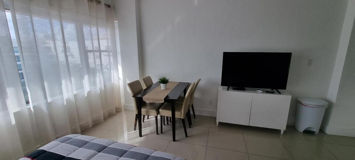 Beach Front Studio Miami Beach - Housity
