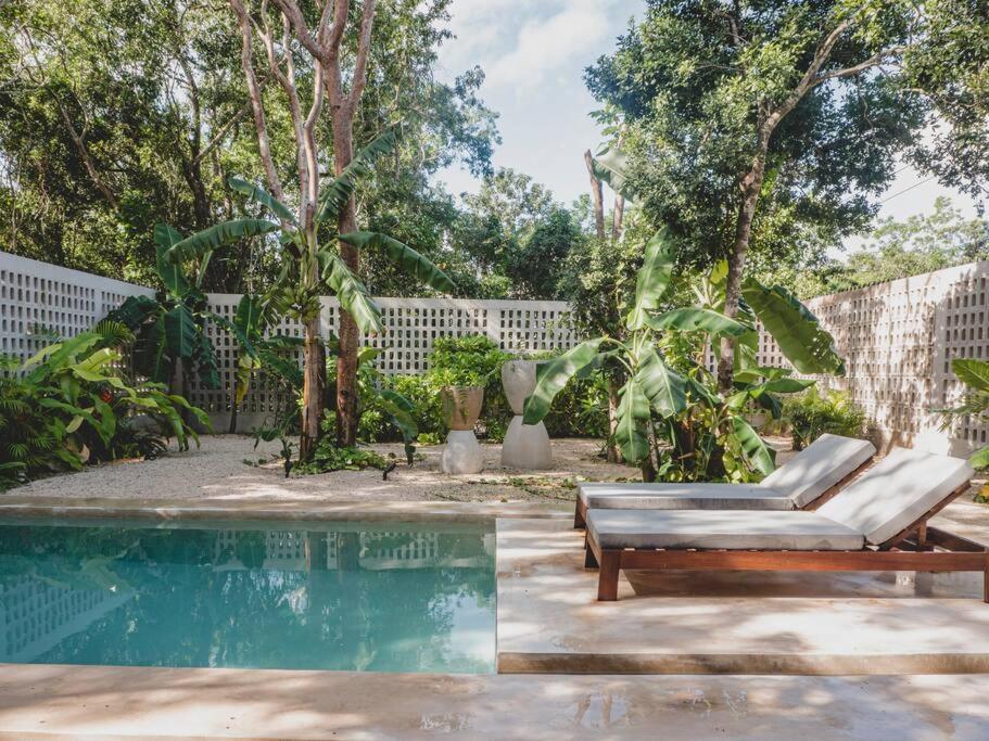 Suitetrails - Stunning New Villa w/ Private Garden & Pool