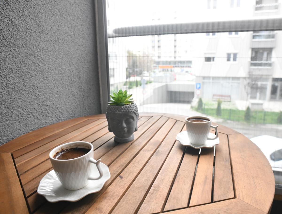 Modern & Cozy near City Center with Balcony, free Parking and coffee - Housity