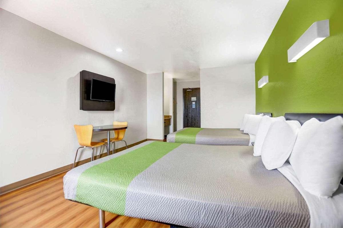 Motel 6-Moriarty, NM - Housity