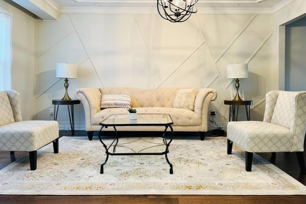 Elegant New Reno Sweet Home - Housity