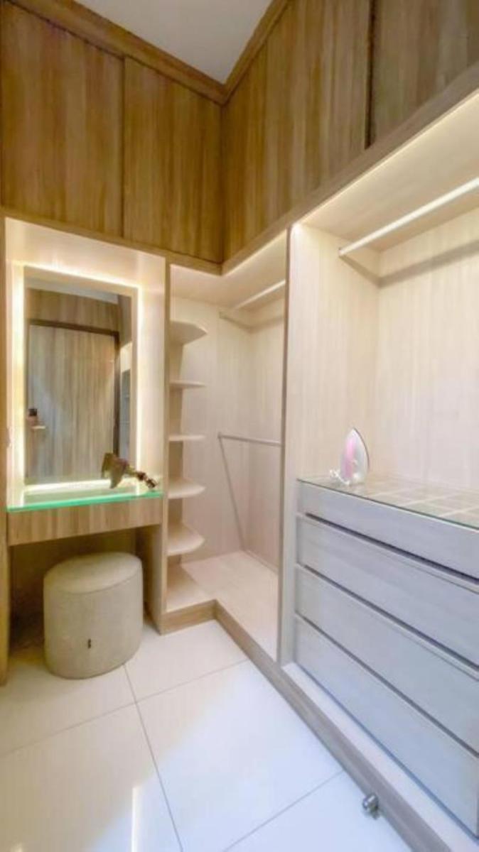 Suitetrails - Premio Southkey 3BR Suite WiFi YT Netflix SeaView