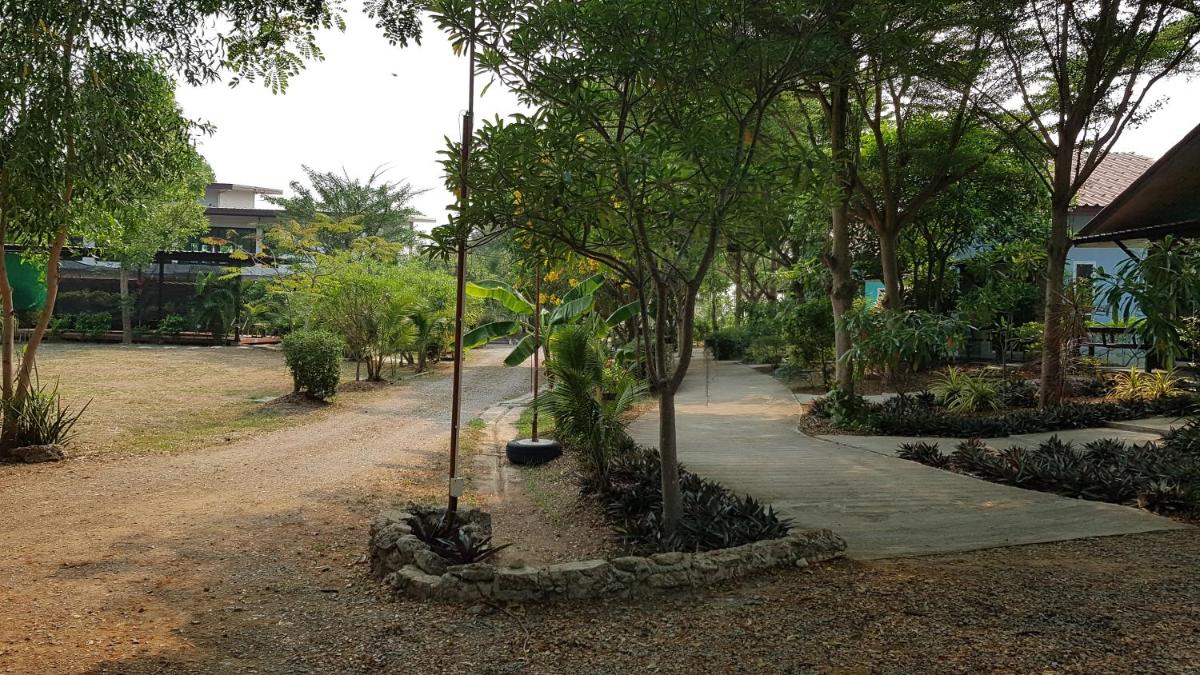 ที รีสอร์ท T Resort Suphanburi - Housity