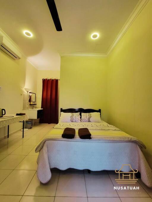 NusaTuah Roomstay - Hizvo