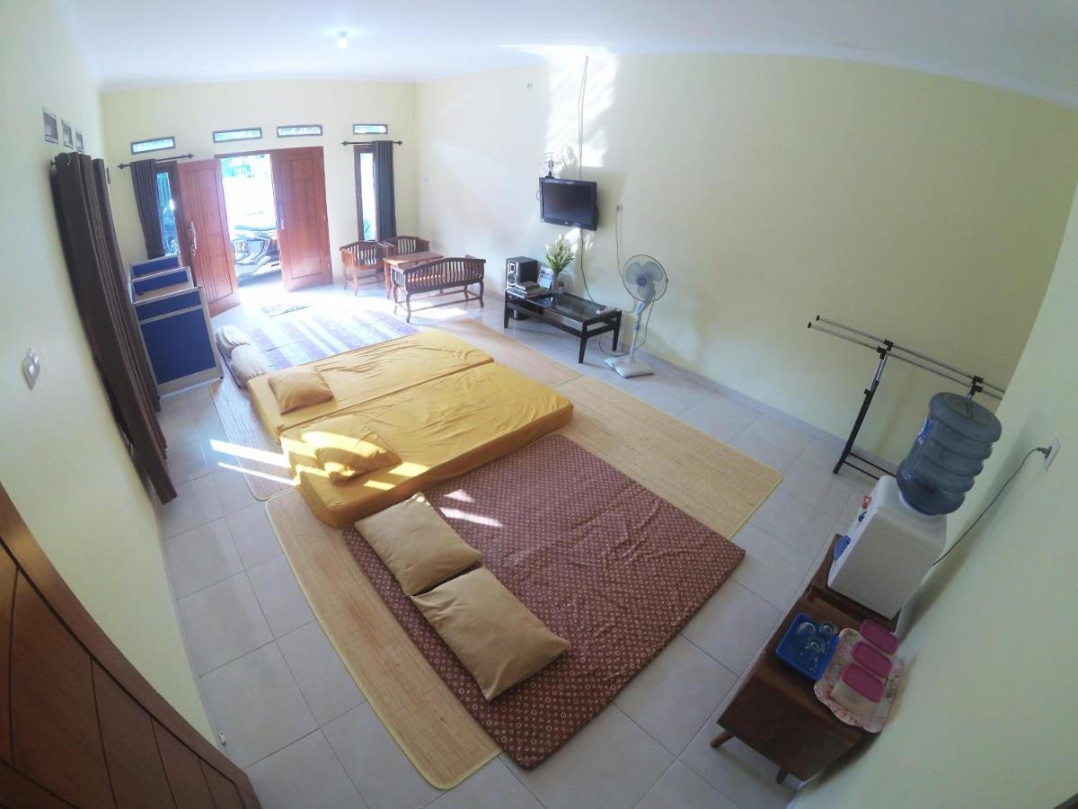 Mubarok Homestay Jogja Family Only - Housity